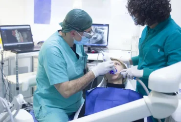 ทันตกรรมพื้นฐาน ขูดหินปูน อุดฟัน ถอนฟัน